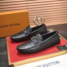 Louis Vuitton Low Shoes